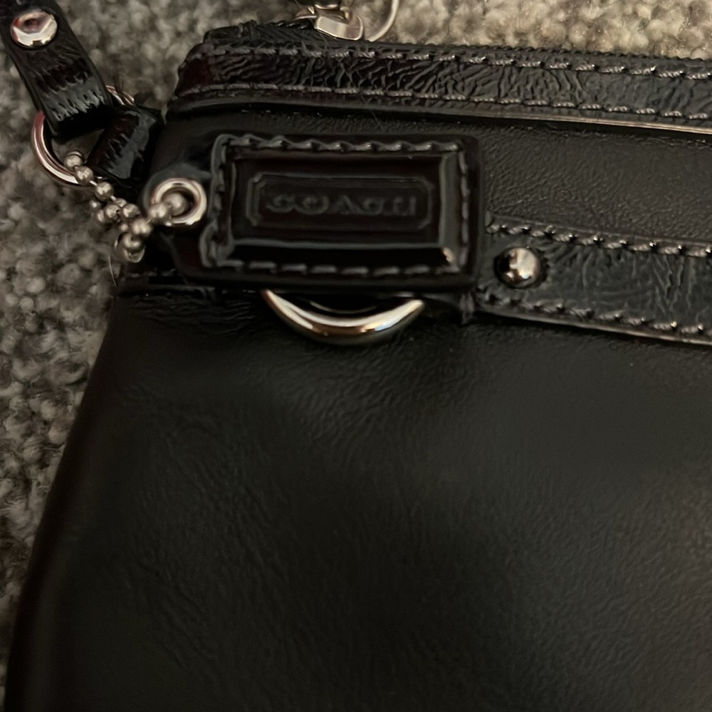 Coach Wristlet - Picture 4 of 6